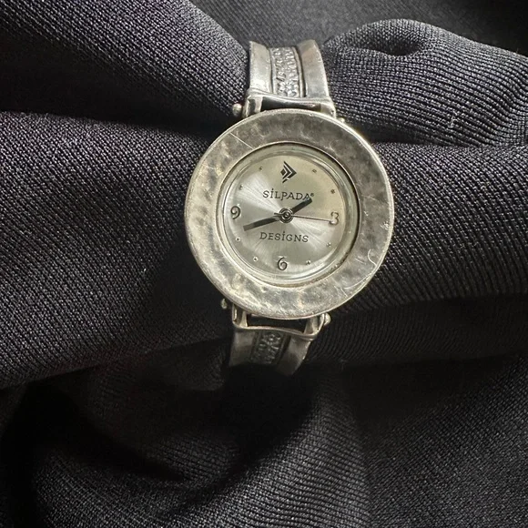 Silpada Silver watch with Textured Band, safety chain and  display picture 2